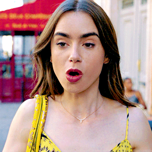 dailytvwomen:Lily Collins as Emily Cooper | Emily in Paris