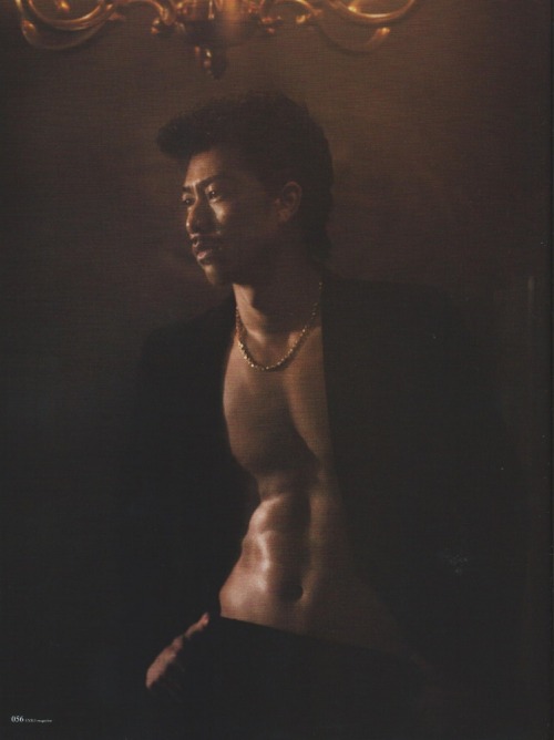 “EXILE AKIRA  / Mystic Dark”月刊EXILE Volume. 105 December 2016