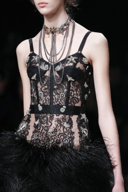 102Runway:  Alexander Mcqueen Fall-Winter 2016