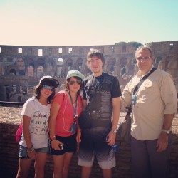 #bro #sis #dad #me #roma #coliseo #funnytime #vacation #family