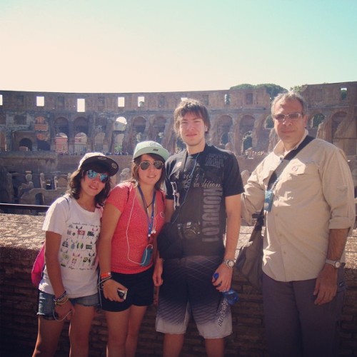 Porn photo #bro #sis #dad #me #roma #coliseo #funnytime