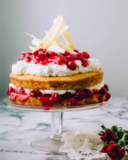 foodffs:  White Chocolate Cherry CakeFollow