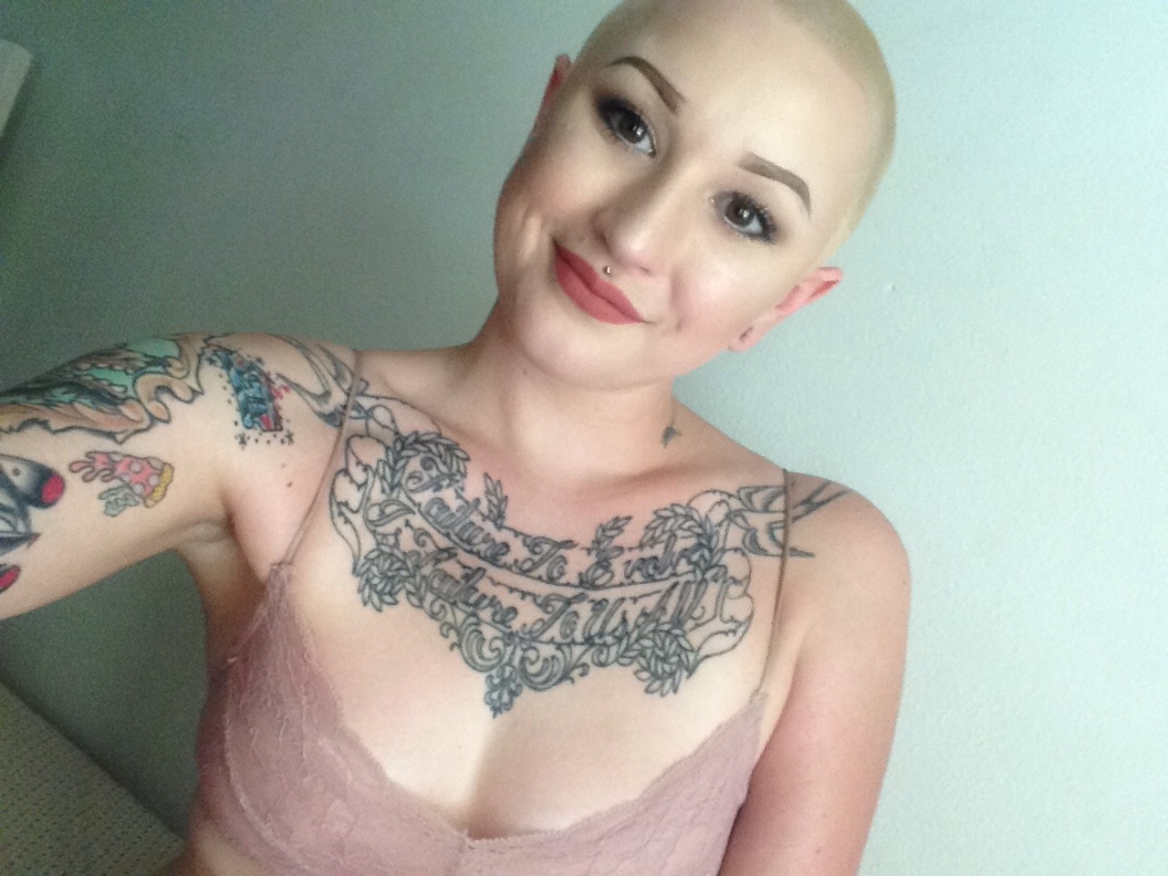 scienceofshrock:  Just got home from work and I don’t want to wear clothes until