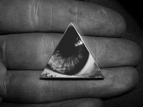 arthauntedme:  quod est inferius, est sicut quod est superius, et quod est superius, est sicut quod est inferius