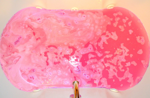 iconicgloryy:My Lush Cosmetics Bath Bomb I used last night was amazing. It was so beautiful and smelled lovely, like roses from the “rose petals”.