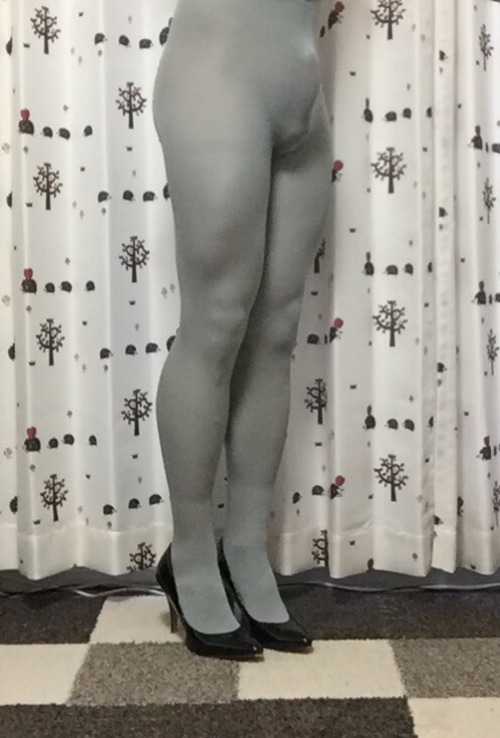 sissytightsslave:Grey tights photo set as ordered by sir