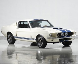 utwo:  1967 Ford Mustang Shelby GT500 ©