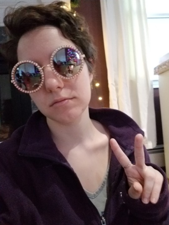 trashfirefallon: trashfirefallon:   Got some sunglasses    I look like final pam Enjoy entertainment, tumblr? Tumblr enjoy selfie mommy post for you. 