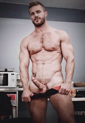 irishwhiskey65:  Furry - http://Irishwhiskey65.tumblr.com - #furrystud #hairyhunk