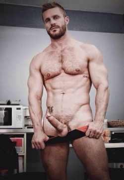 irishwhiskey65:  Furry - http://Irishwhiskey65.tumblr.com