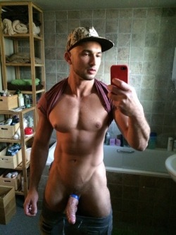 instaguys:  Guys with iPhones Source: gwip.me