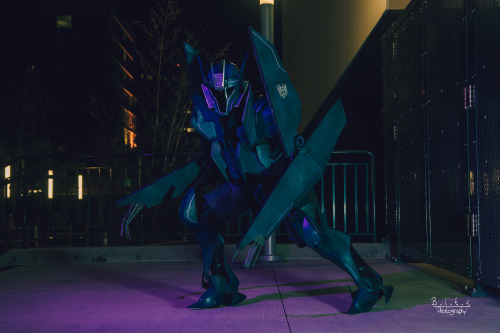 uniformshark-approves: xemnasss: Soundwave- Cosplay from Transformers PrimeI finally updated my tumb