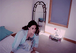 lanasdaily:  I don’t wanna do this anymore, it’s so surrealI can’t survive