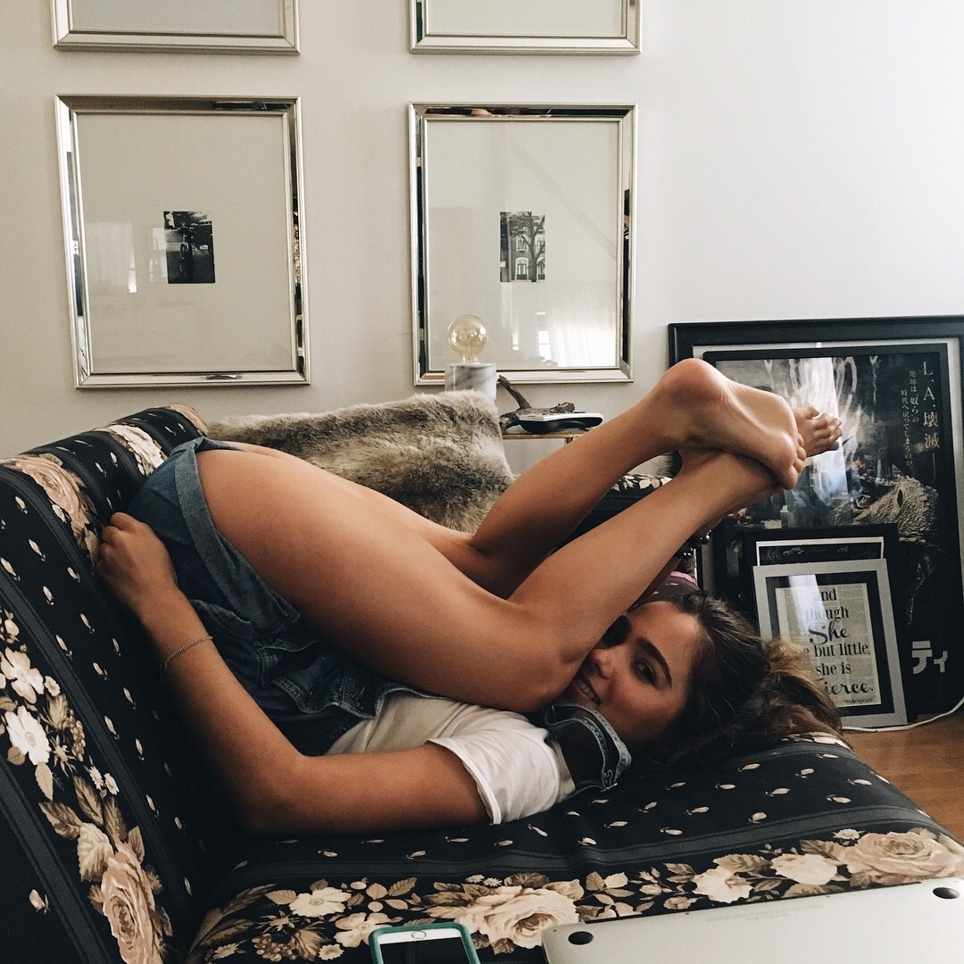feetrneat:Haley Lu Richardson