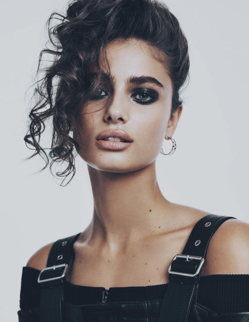 Taylor Hill Elle Magazine France / January 2017