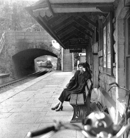 attropin: The Iron Road, UK. (1947) Photo By Norman Parkinson