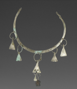 archaicwonder:  Viking Silver Torc with Axehead Pendants, 9th-11th Century AD