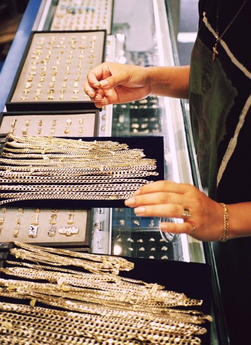 workhardforthis: Vogue - Best Chinatown Jewelry shopping with Mellany Sanchez