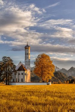 inhasa:  Schwangau, Bavaria, Germany 