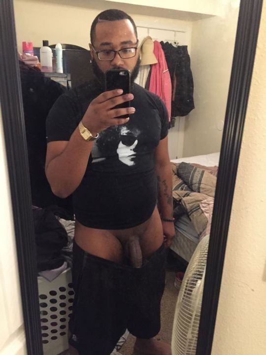 dmvguys-exposed:  I love this guy!!! He from the DMV but i’m not exposing his Facebook,