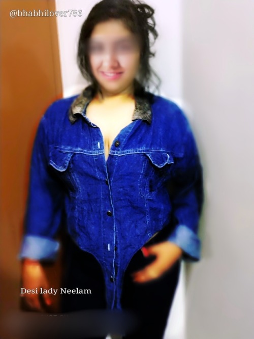 desiladyneelamblog:Desi lady Neelam Reblog if want morenude girl model node woman nude chicks nudemo