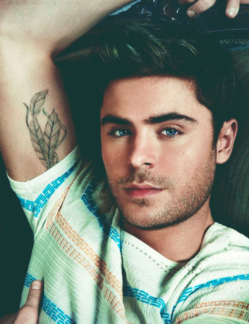 fuckingidiotwithfeelings:  perfection in the flesh 