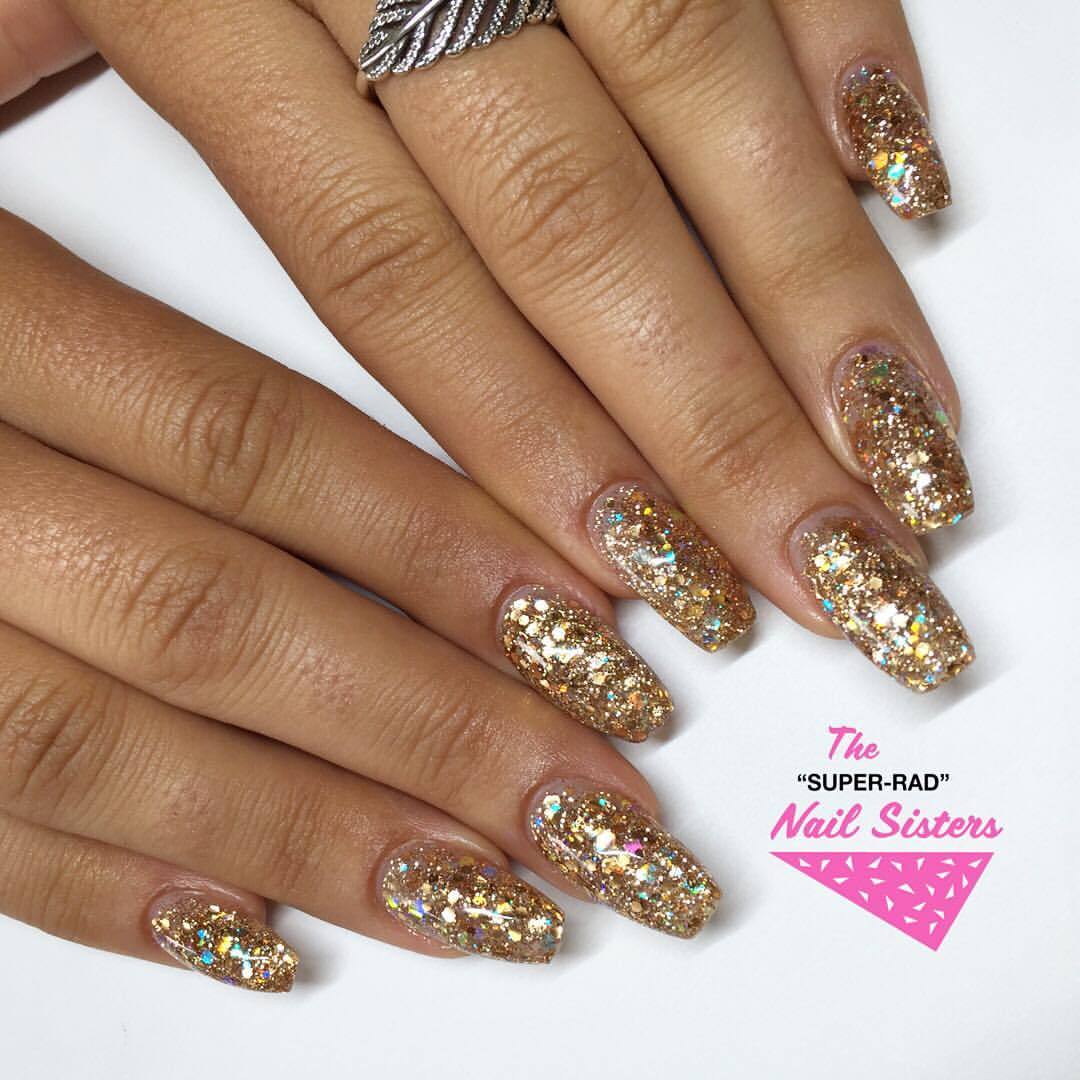 Sparkling Summer Nail Art Gold Glitter Set With Sequins And Irregular  Aluminum Flakes In Gold And Red DIY Manicure Accessories CH950 230705 From  Dang09, $8.38 | DHgate.Com