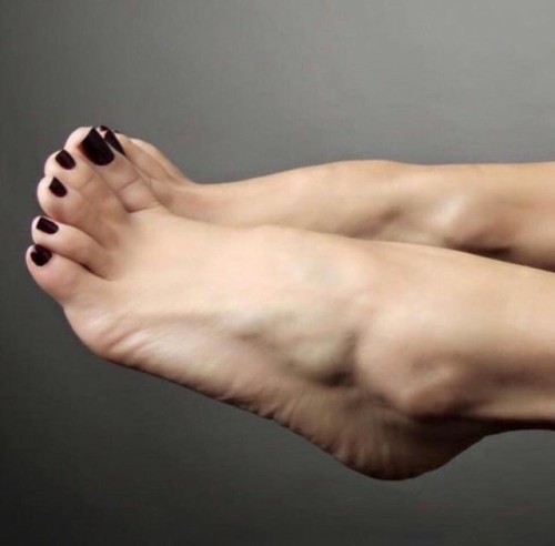 mynorg: Yumi toes Alexa doesn’t want you to join this KILLER feet discord —->HEREand 