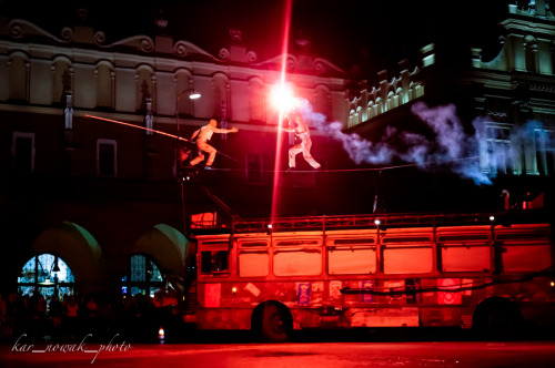 ULICA International Festival of Street TheatresFunambus – Underclouds Company (Francja)Tytuł Funambu