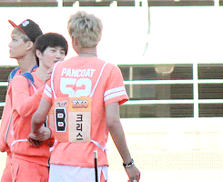 suhotness-deactivated20140921:  leaders being intimate~ 