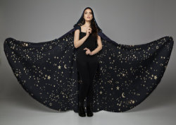 littlealienproducts:  Starry Velvet Cloak by  CostureroReal  
