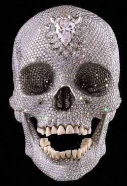 coolthingoftheday:Platinum skull with diamonds.