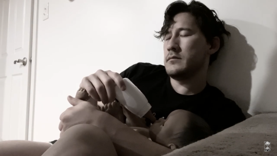 spaceyshenanigans:What you hope parenting is like, versus actual parenting