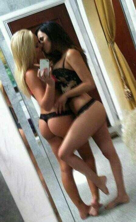 the-horny-frog:  follow my blog for 1000’s more pics like this sexy one http://the-horny-frog.tumblr.com/