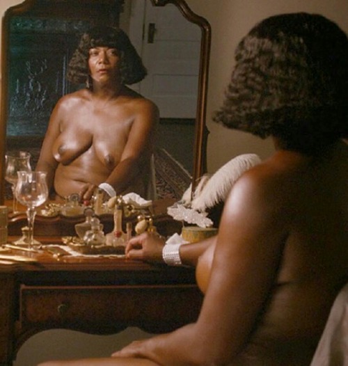 Porn chillimansnudeandhotstars:Queen Latifah photos