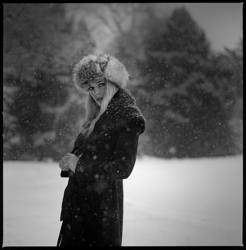 adriftonthesea:  neige à paris : 3 by 4Spo on Flickr.