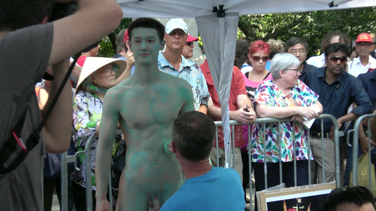 tristan1069:  agffkskeh:한국인인지 모르겠네. . Cute Korean body painting