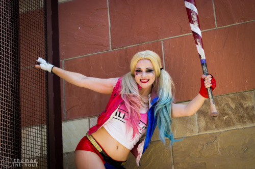 queens-of-cosplay:  Harley QuinnCosplayer:  adult photos