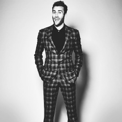 mourningveil:  mmollywobbles:  eviljeongguk:  Matthew Lewis for Jon Magazine, July 2014.   UNF NEVILLE.  Neville over everything. All the points to gryffindor. 