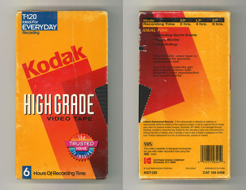 Kodak HIGH GRADE VIDEO TAPE The Trusted Name in Imaging 6 Hours Of Recording Time T-120 Videocassett