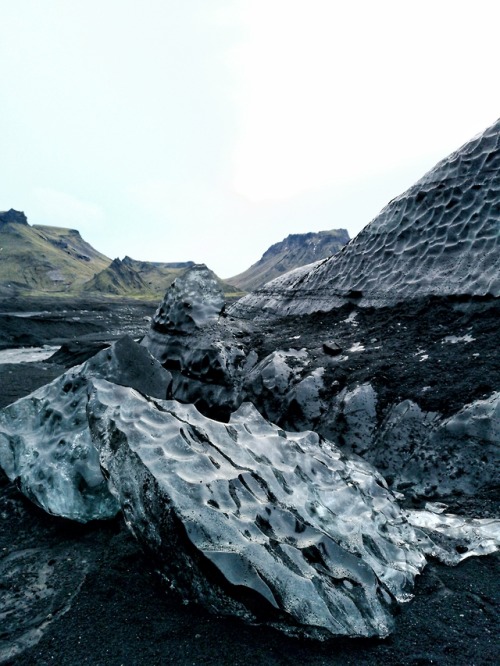 azilice:05.01.19 - Katla Is there anything more beautiful than nature ?Gorgeous view of the ash laye