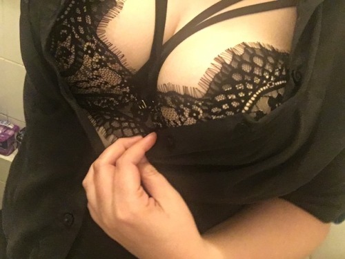 pricklyheart:I bought this bra in the right size this time and its beautiful ive also lost a teeny b