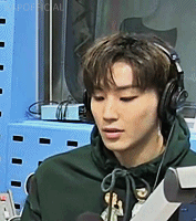 Jongup Being A Cutie During Yongguk’s Part