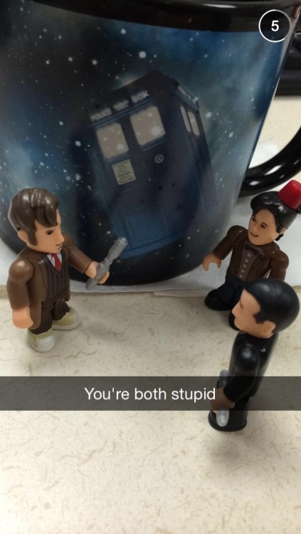 abookblog: A convo outside the TARDIS Reblog only!