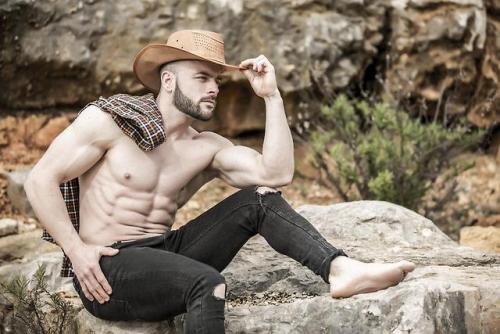 XXX bestbeard2016:  DIOGO REVEZ photo