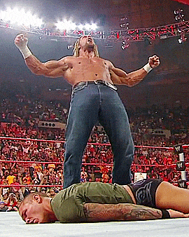 hotwrestlingmen:    Triple H Attacks Randy OrtonMonday Night RAW (June 8th, 2009)   