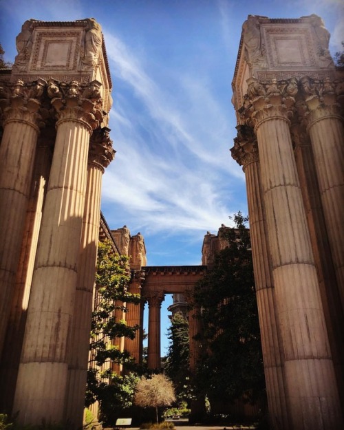 #Pillars #strength #beauty  (at Palace of Fine Arts Theatre)