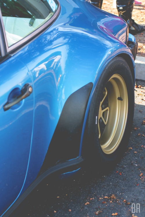 Sex classandcars:  tactikk:  Magnus Walker’s pictures