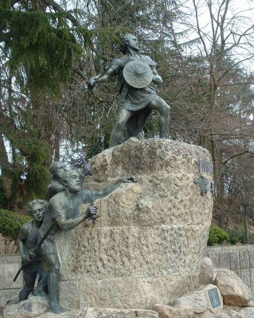 A modern statue depicting Viriathus (d. 139 BCE), a Lusitanian leader who fought against invading Ro