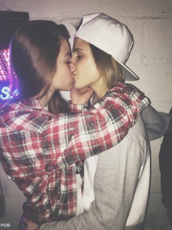 the-inspired-lesbian:  ♡ Love & Lesbians